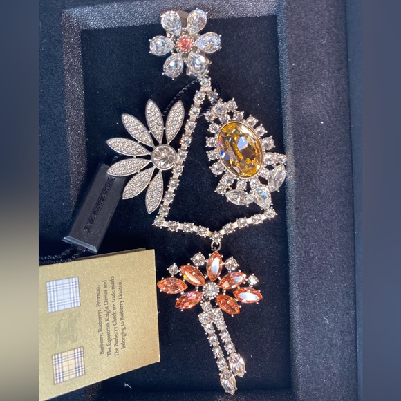 BURBERRY LJ🌼DAISY T Drop Earring🔥Asymmetrical LOOK🌼Retail $995🔥NWT/Box🎁ROSE - Picture 12 of 17